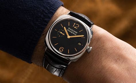 panerai radiomir gold hands|radiomir quaranta watch.